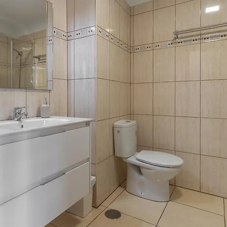 Apartamento Go2tenerife Apart'azul Near The & Pool View Playa de las Américas